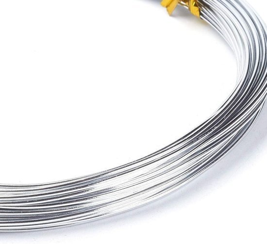 גליל חוט אלומיניום באורך 12 מטר עובי 2 מ״מ מבית Chikamasa - צבע כסוף